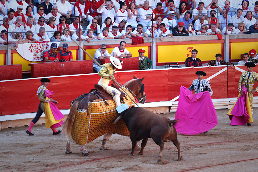 パンプローナ闘牛場 | photo by p.s.m. adventure